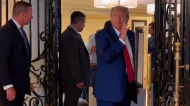 Donald Trump comparece ante la justicia acusado de delitos federales que amenazan la seguridad del país