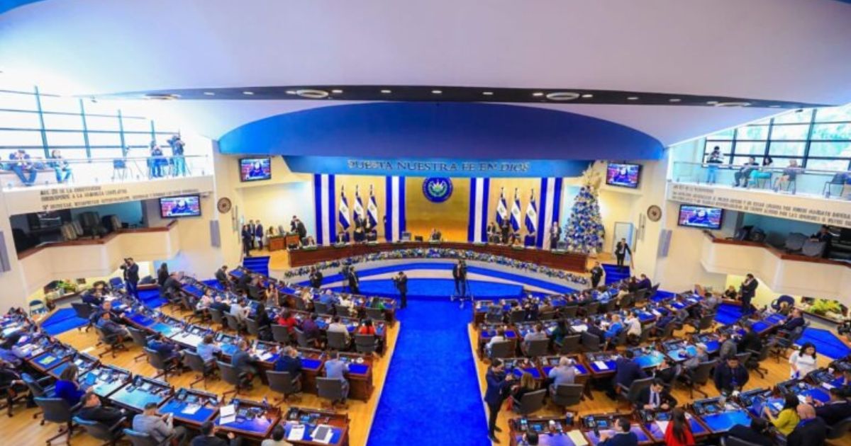 El Congreso de El Salvador aprueba la reducción del número de municipios de 262 a 44 El Congreso de El Salvador aprueba la reducción del número de municipios de 262 a 44