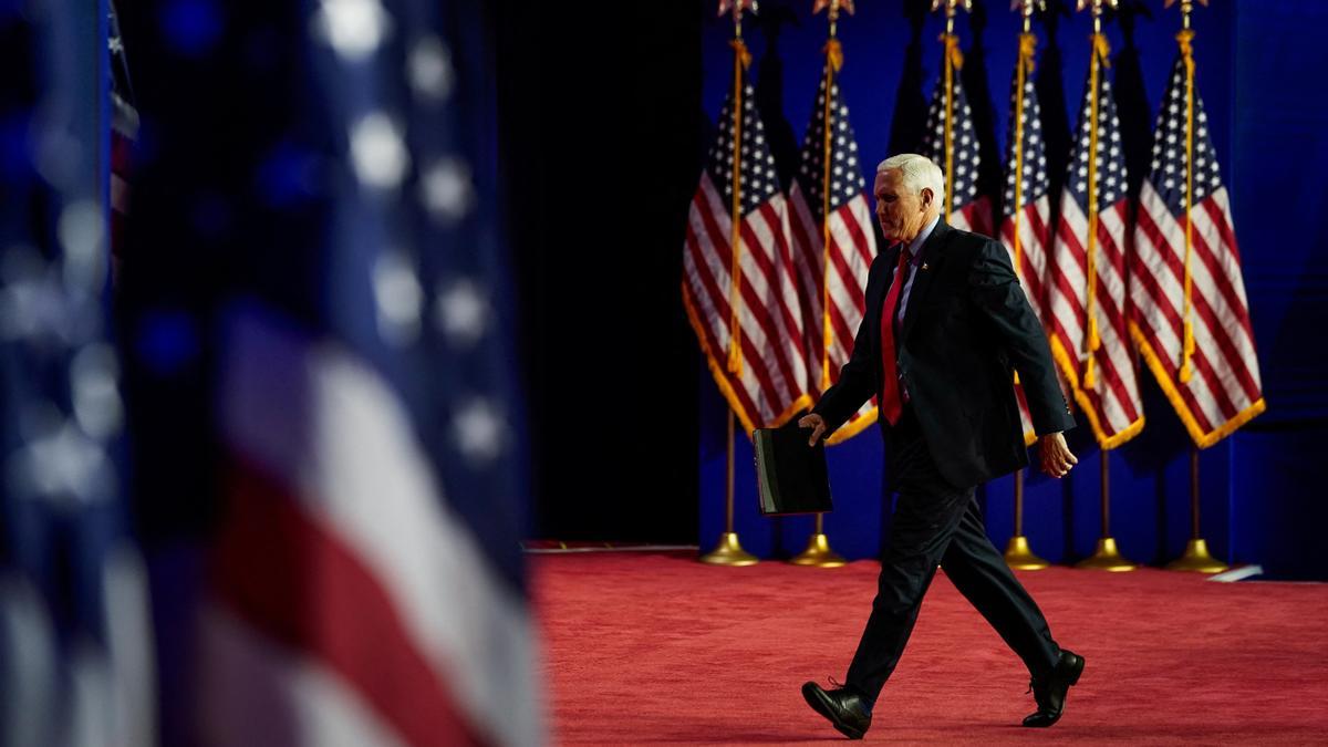 El exvicepresidente estadounidense Mike Pence visita Ucrania El exvicepresidente estadounidense Mike Pence visita Ucrania