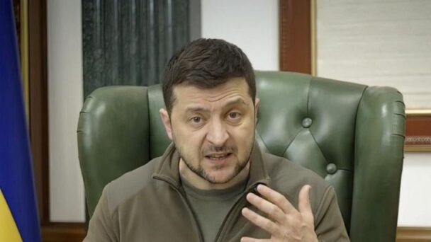 El presidente ucraniano Zelenski califica la rebelión de los mercenarios Wagner como una muestra de la "debilidad" autodestructiva de Rusia