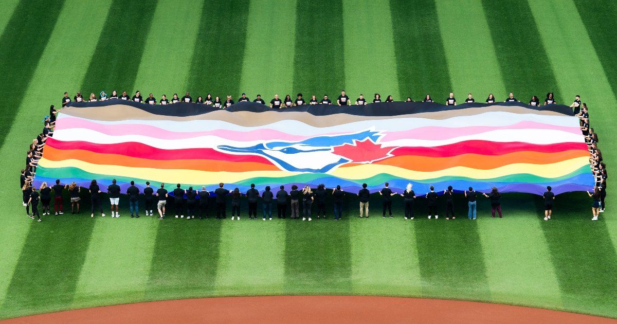 Los equipos de la MLB apoyan a la comunidad LGBTQ+, aunque los jugadores siguen escondidos