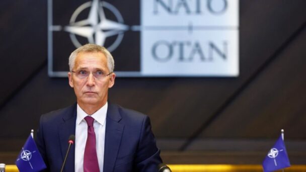 Ucrania avanza en su ofensiva respaldada por Occidente y busca negociar con Rusia, afirma el secretario general de la OTAN