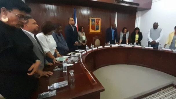 ¡Destitución en La Romana! Convocan sesión para suspender al alcalde Adames