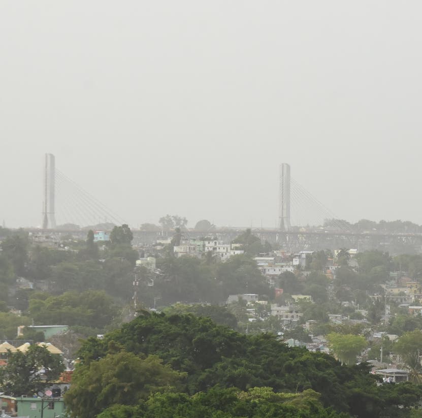 Clima: polvo sahariano, altas temperaturas y chubascos aislados