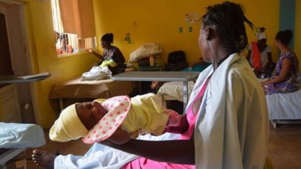 Foro Feminista Magaly Pineda denuncia acosos y deportaciones de mujeres haitianas embarazadas y lactantes por parte de Migración