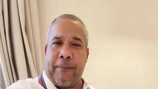 Héctor Acosta asegura: "No soy tránsfuga, tengo 38 años de lealtad al PRM"