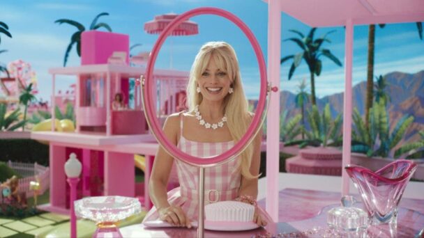 Margot Robbie, sobre “Barbie»: “Me sorprendió que Mattel nos dejara burlarnos de ellos»