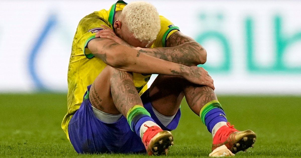 Multan a Neymar Jr. por la construcción de su mansión en Río