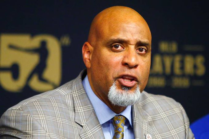 Tony Clark: los jugadores de la MLB quieren un cambio en la regla del reloj para los playoffs