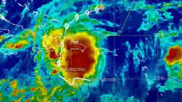COE Mantiene Alertas Roja 25 Mientras Tormenta Franklin Avanza en el País