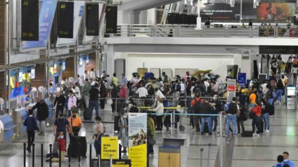 Cancelación de Vuelos en Aeropuertos Dominicanos Ante Tormenta Franklin