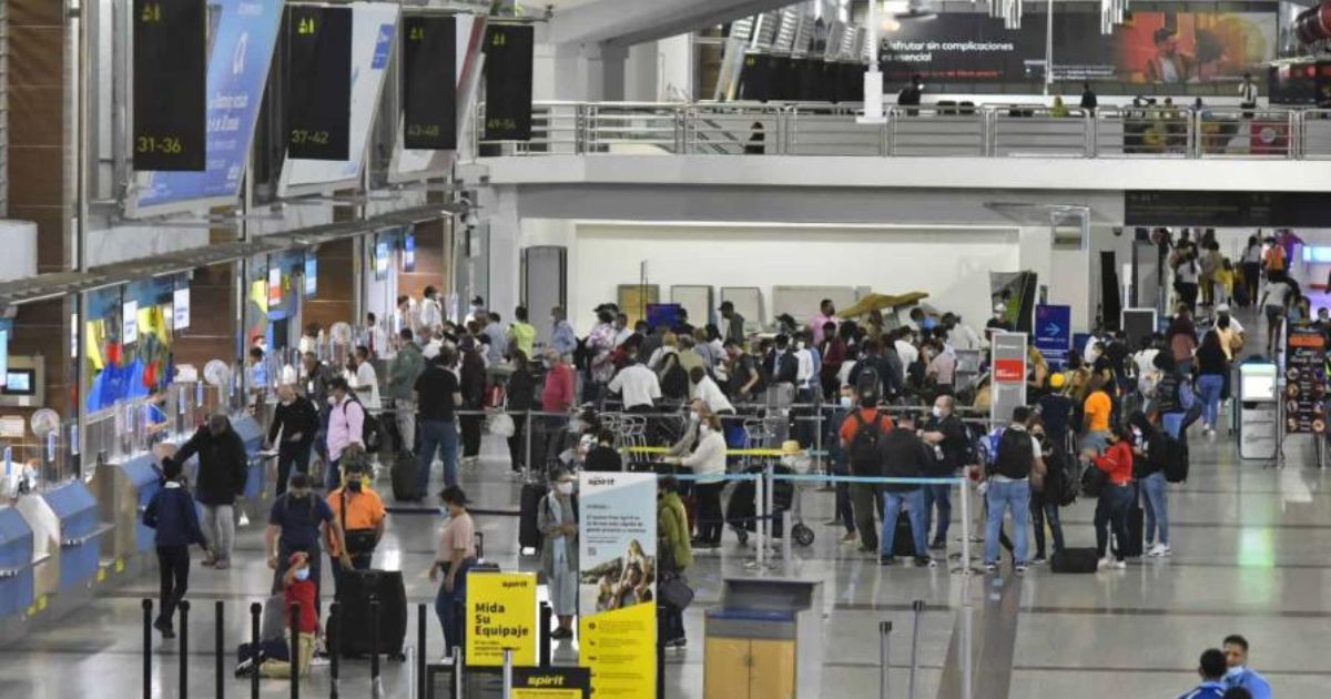 Cancelación de Vuelos en Aeropuertos Dominicanos Ante Tormenta Franklin