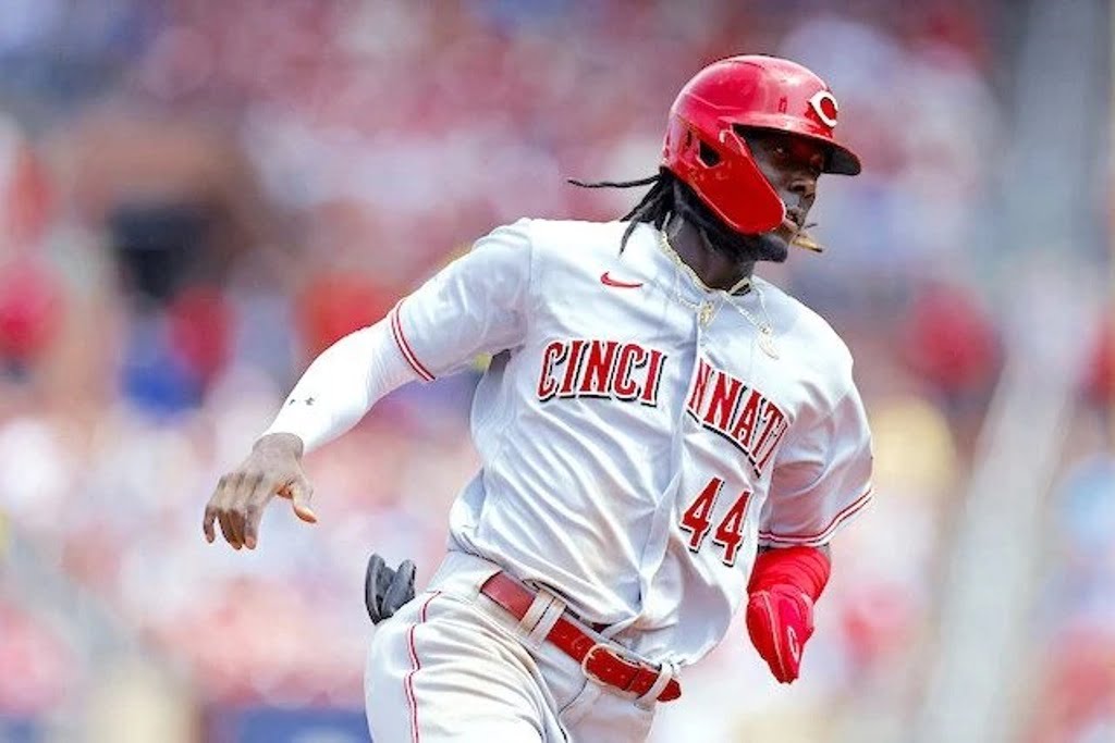 Elly llega a 10 HR y los Rojos dividen doble cartelera en Pittsburgh Elly llega a 10 HR y los Rojos dividen doble cartelera en Pittsburgh