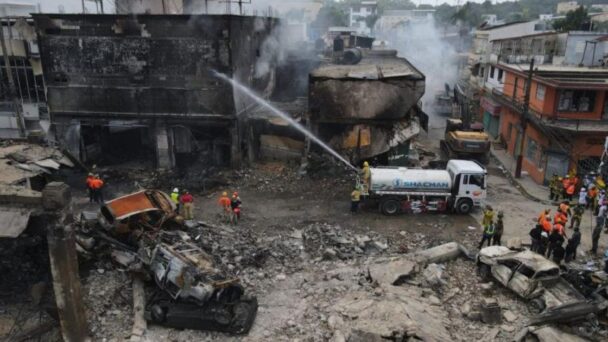 Hallan más cuerpos tras explosión en San Cristóbal