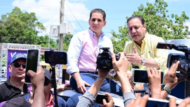 Reacción a la Repostulación: Duelo Político en el Horizonte Dominicano