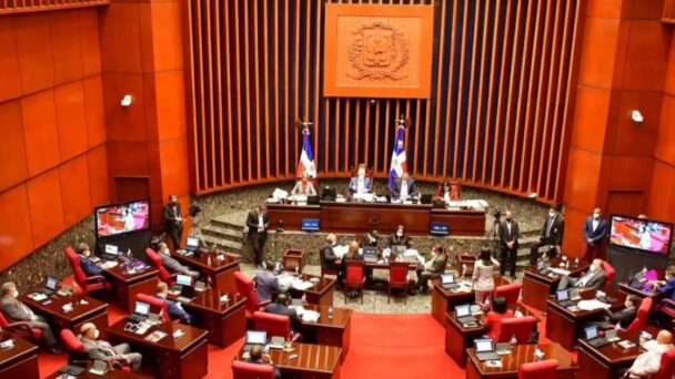Senado de la República Aprueba Presupuesto Reformulado y Préstamos