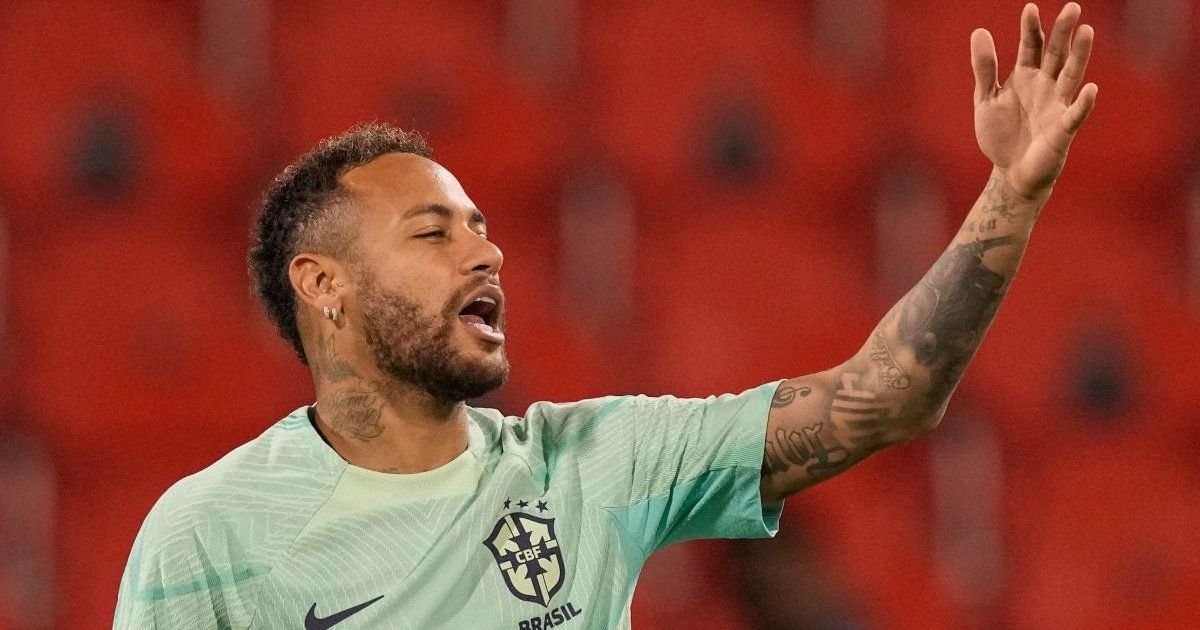 Neymar dice que no está en condiciones físicas para el debut de Brasil