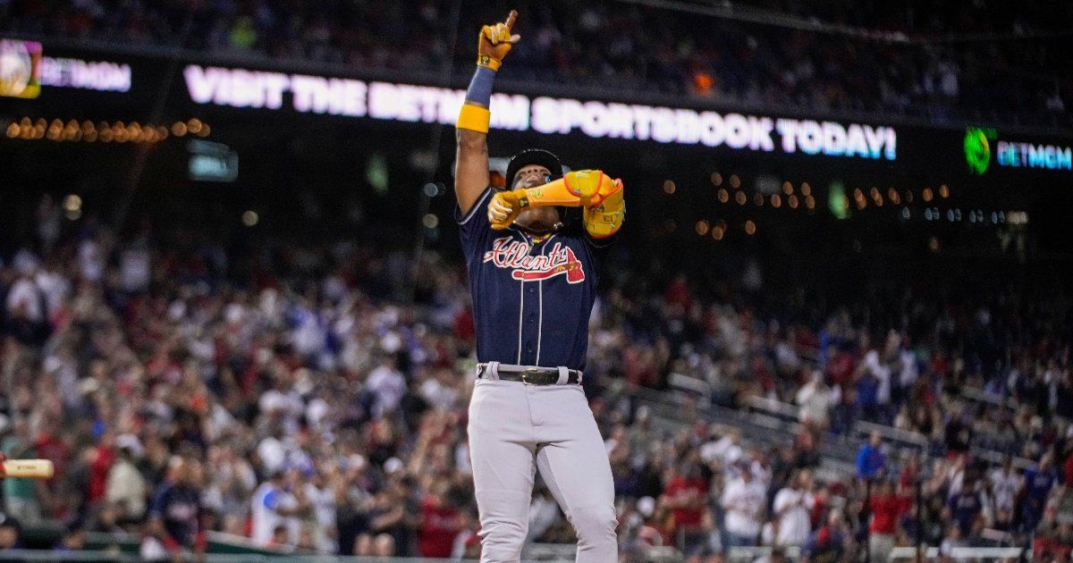 Acuña hace historia con jonrón récord