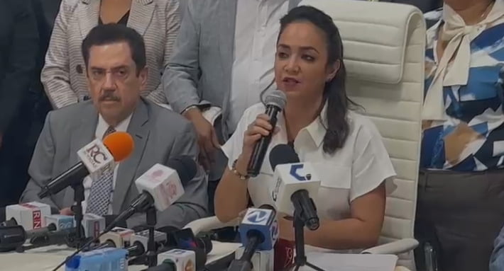 Faride Raful confirma que va por la banca senatorial del Distrito Nacional Faride Raful confirma que va por la banca senatorial del Distrito Nacional