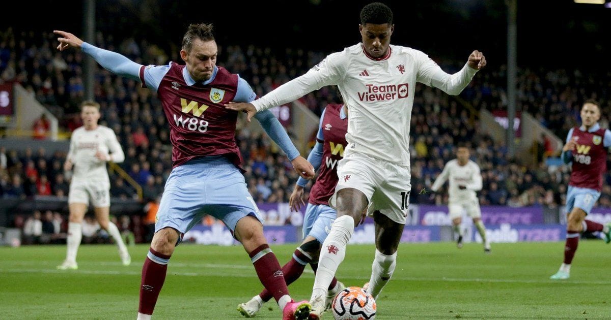 Jugador del Manchester United se salva de perder la vida