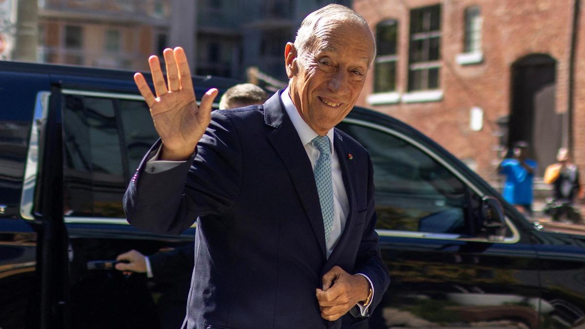 Polémica en Portugal por el comentario machista del presidente sobre el escote de una joven