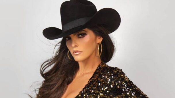 Ana Bárbara afirma tiene 30 años llevando buena música al mundo