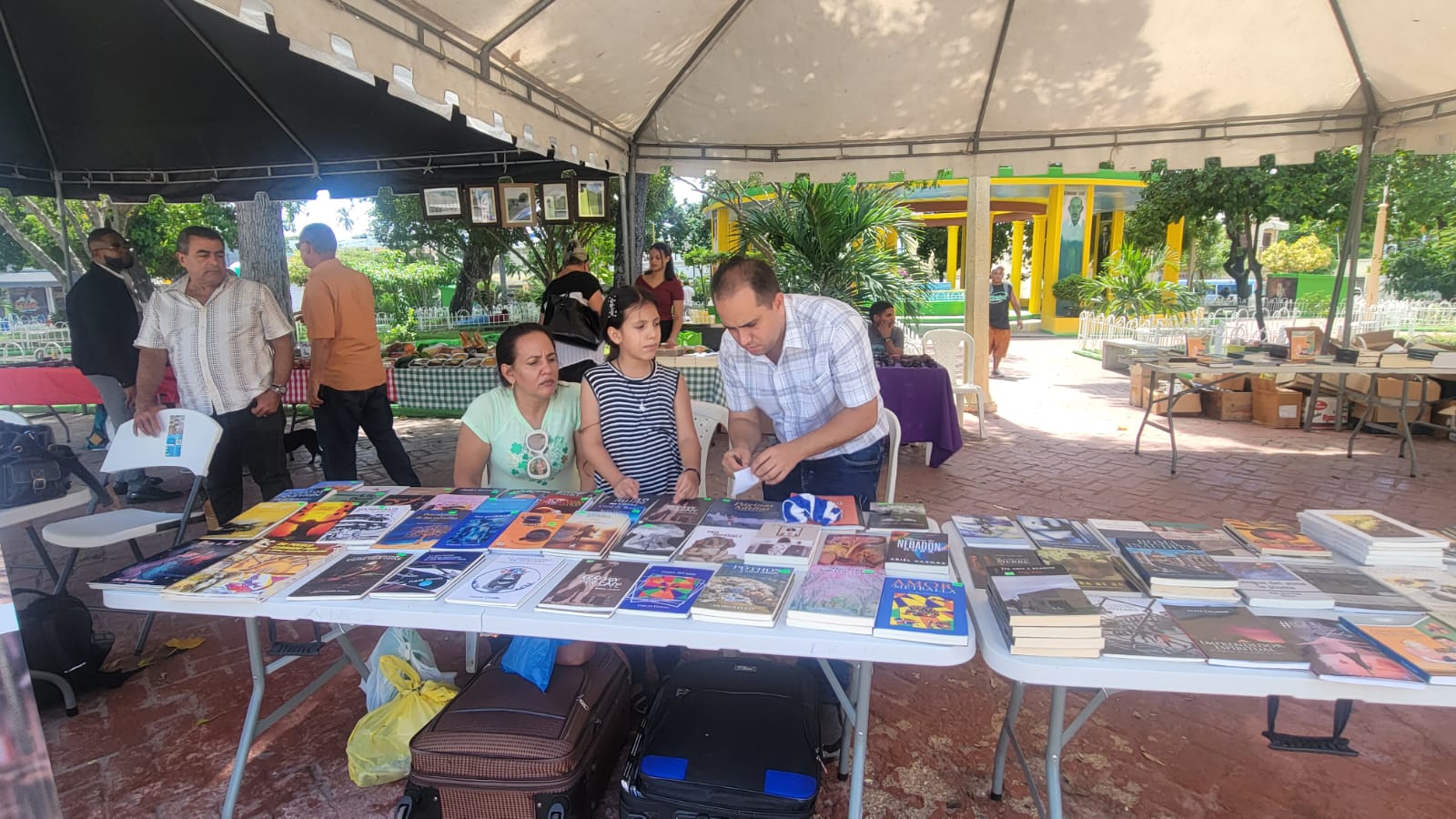 Concluye con éxito la 10° Feria Internacional del Libro de Neiba 2023