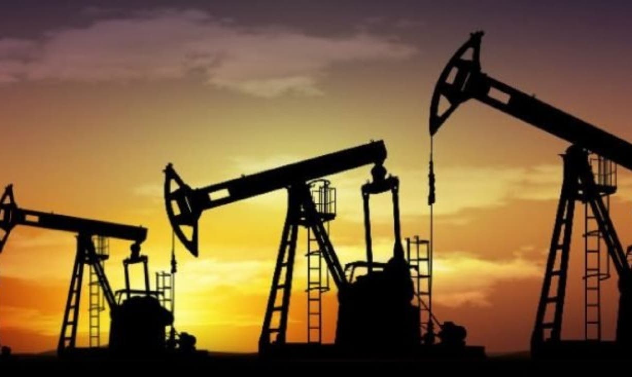 El petróleo de Texas cae un 3,8 %, hasta 82,31 dólares el barril
