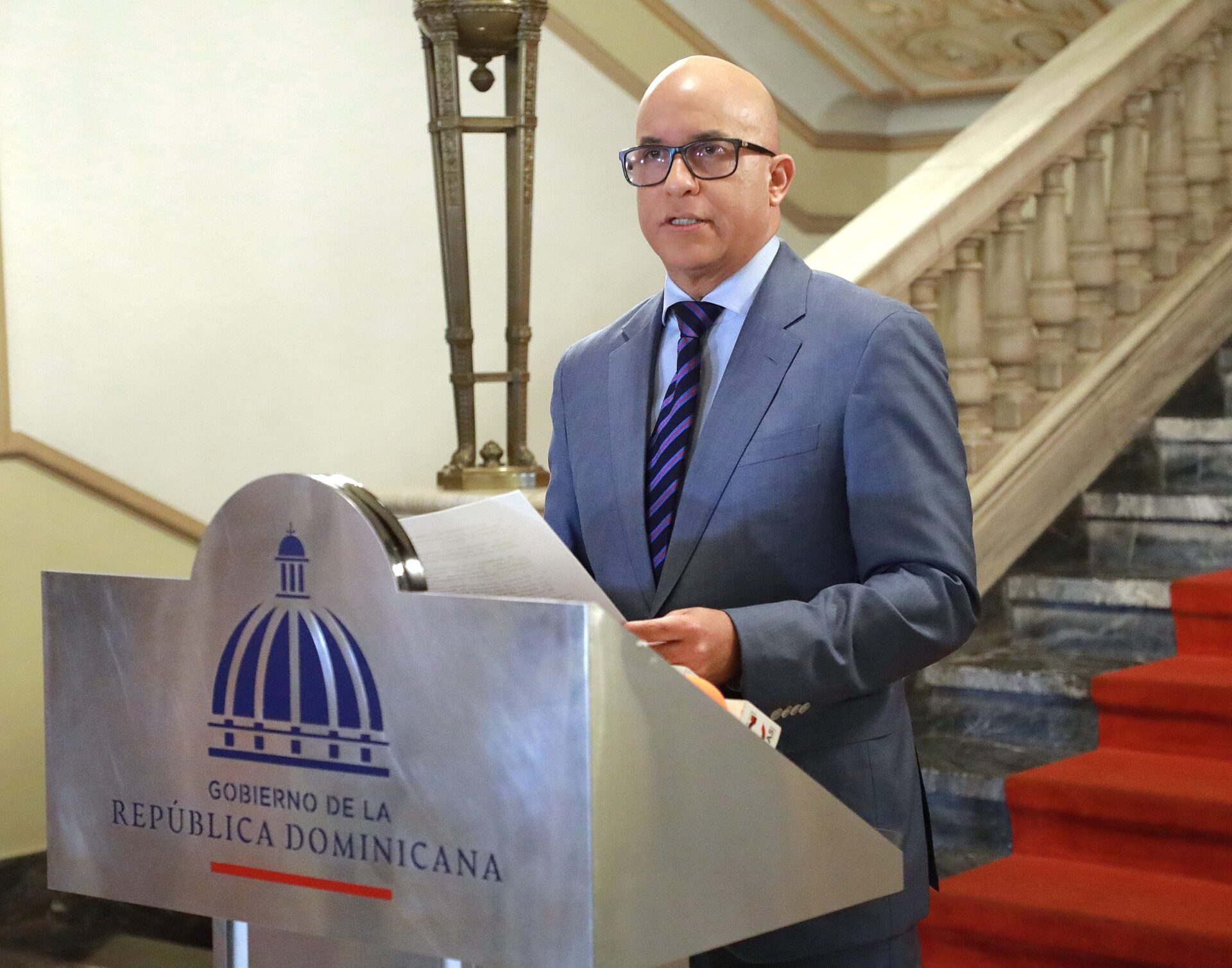 Gobierno anuncia nueve nuevas medidas contra el dengue