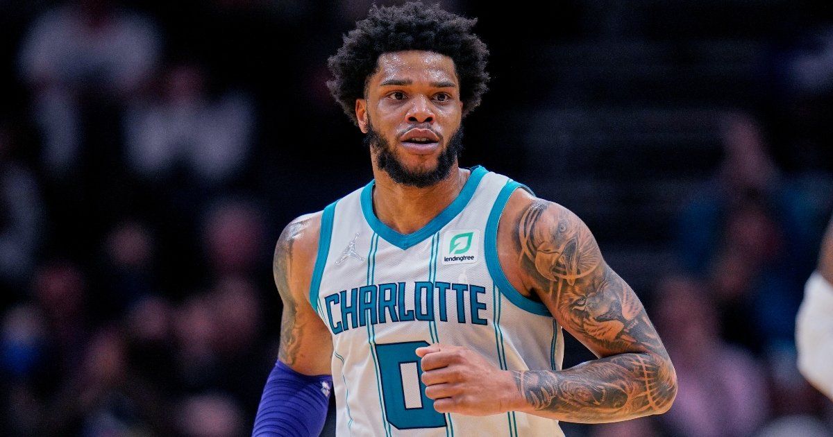 Jugador de la NBA se entrega por violar orden de violencia doméstica