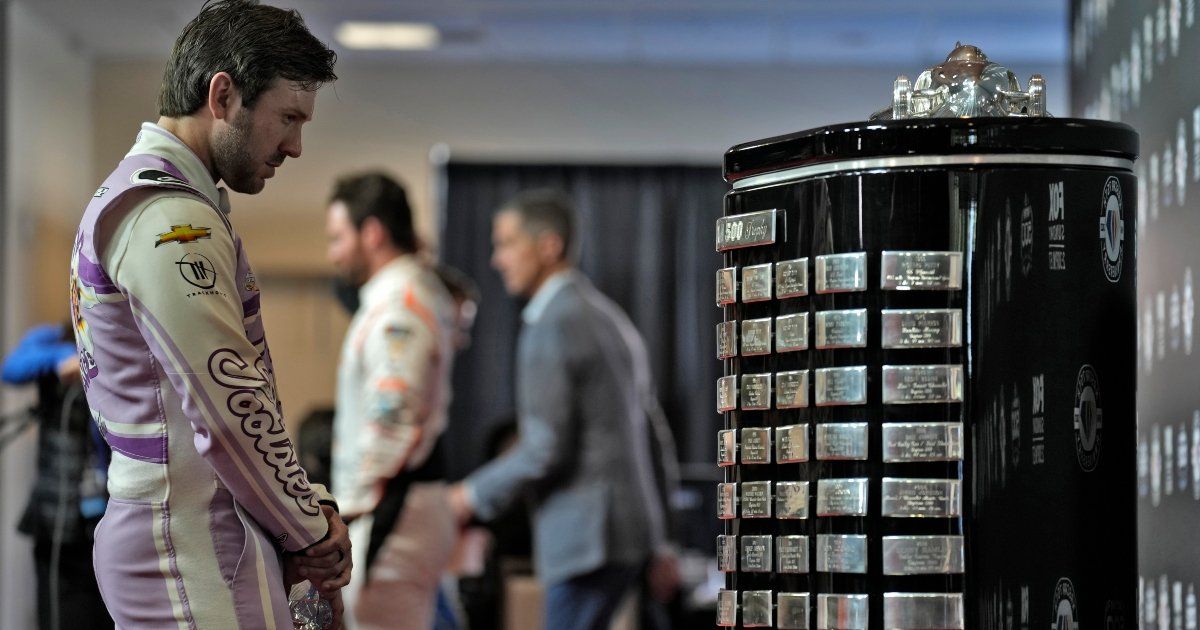 NASCAR tiene tres carreras clave en Miami para definir su poker de finalistas
