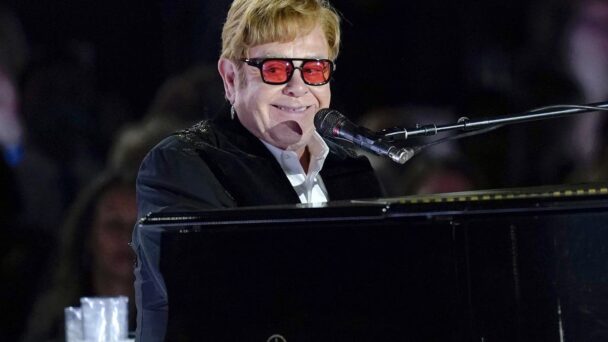 Elton John instará a diputados británicos a hacer más para erradicar nuevos casos de VIH