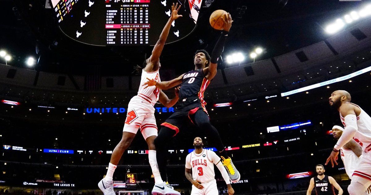 Heat endereza el barco en Chicago con un sólido Adebayo