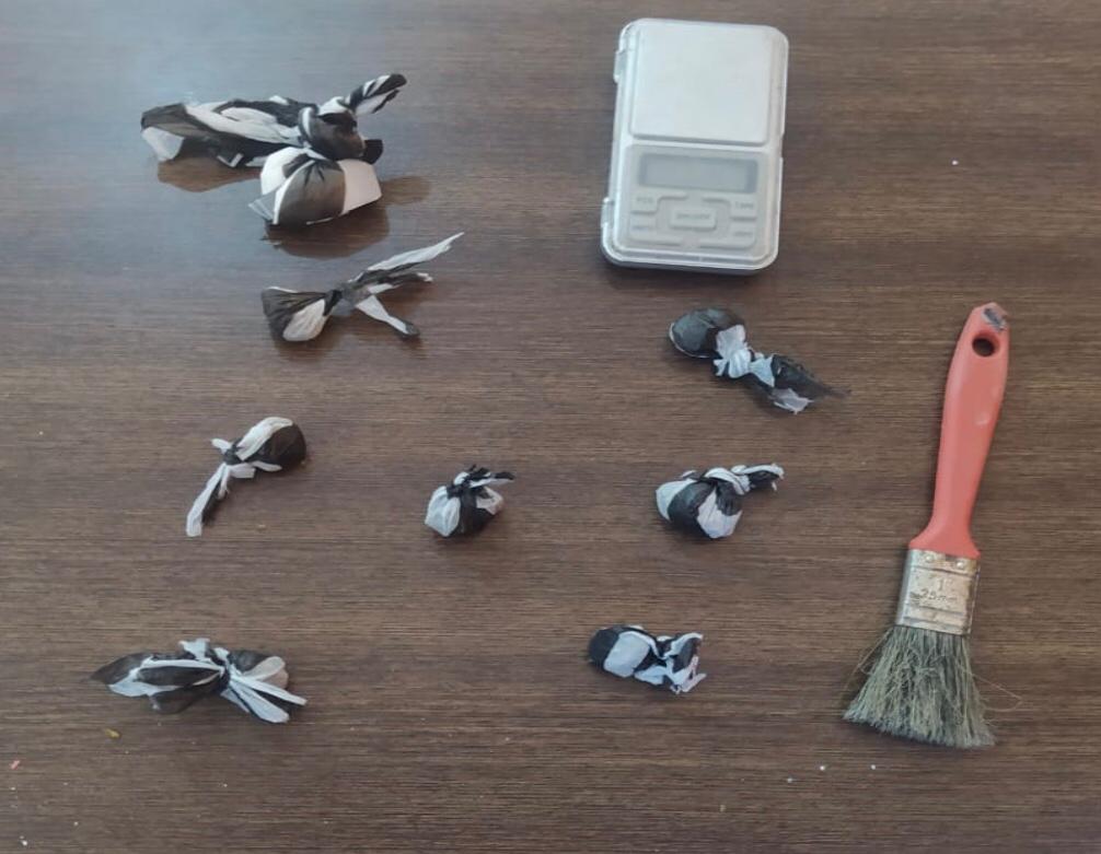 La Policía Nacional detiene a un joven con ocho dosis de cocaína y marihuana