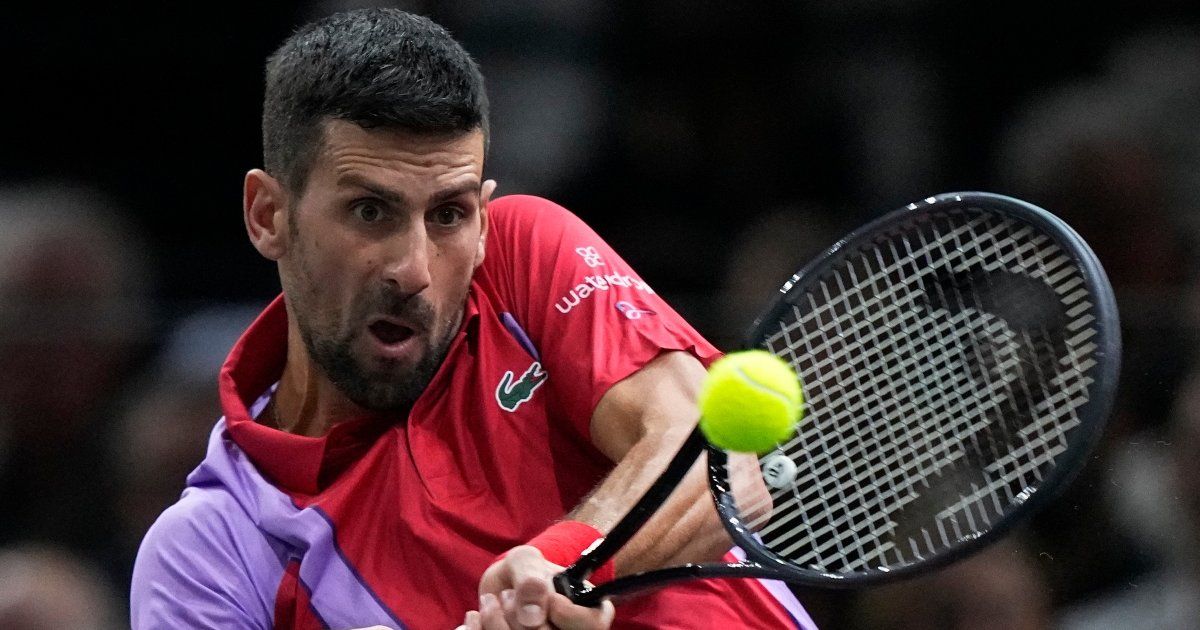Novak Djokovic comienza con buen pie en París