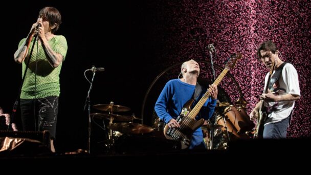 Red Hot Chili Peppers llenan de rock Estadio Nacional de  Costa Rica