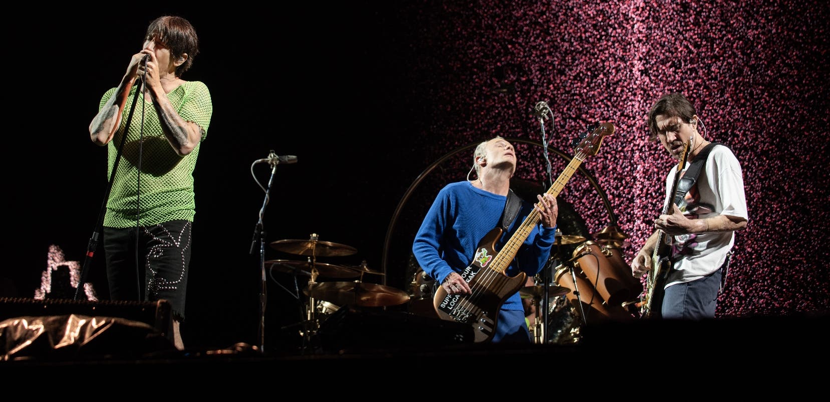 Red Hot Chili Peppers llenan de rock Estadio Nacional de Costa Rica