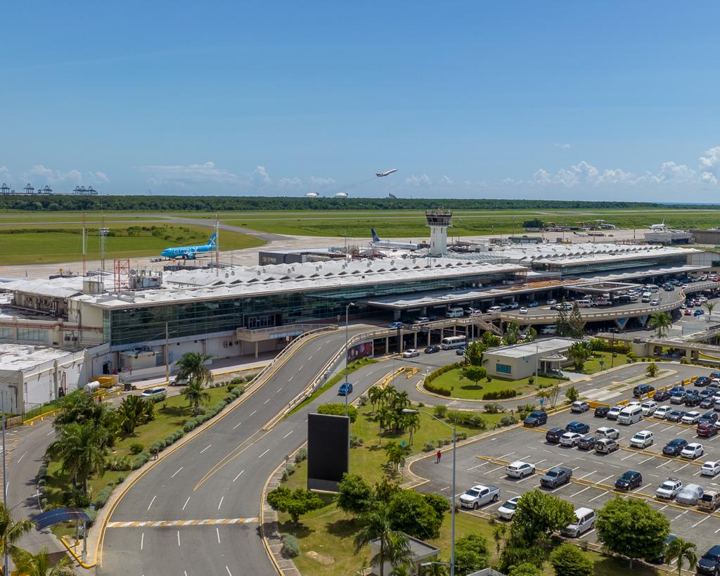 Aerodom recibe premio por buenas prácticas ambientales