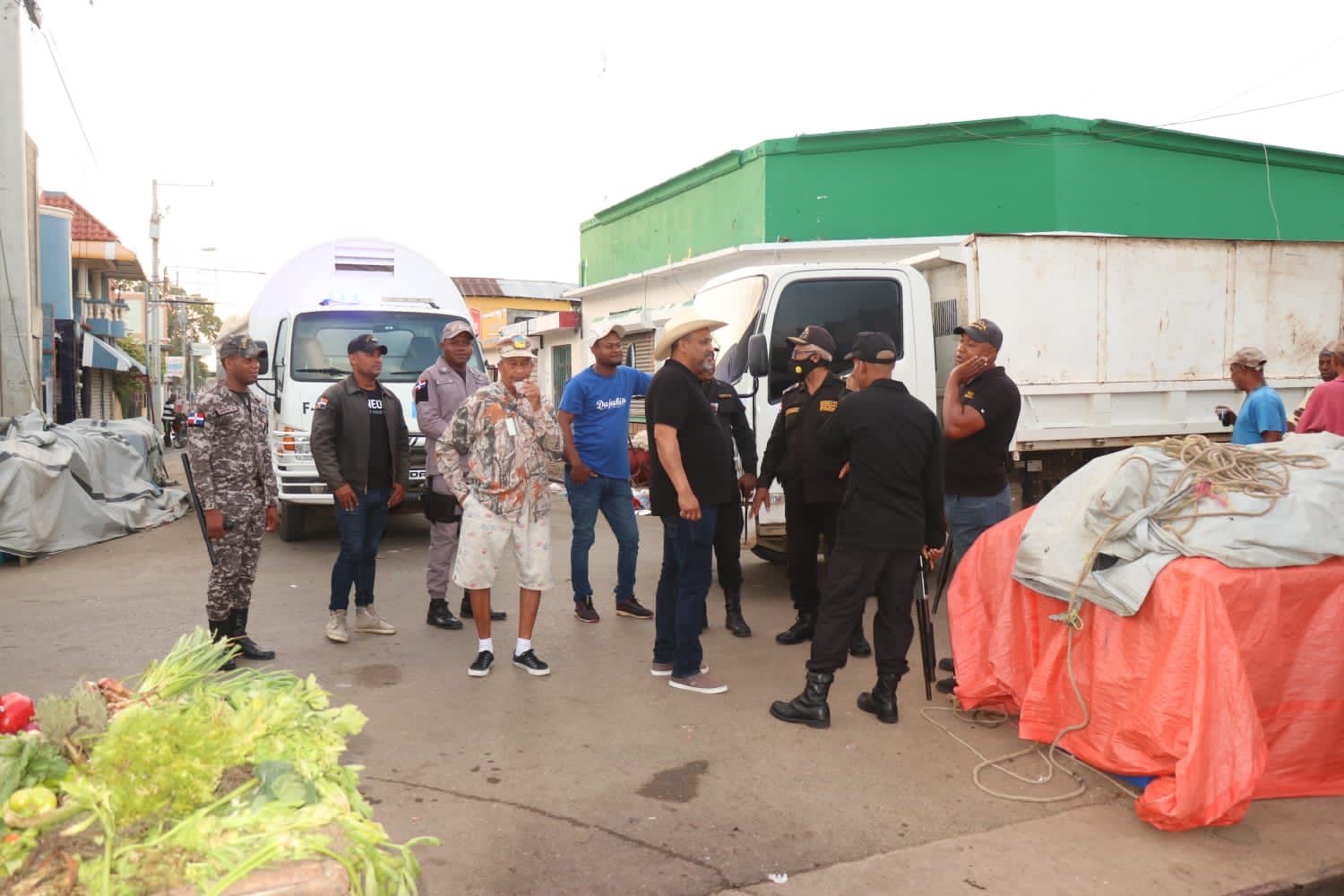Alcalde de Dajabón prohíbe a haitianos vender en mercado de verduras