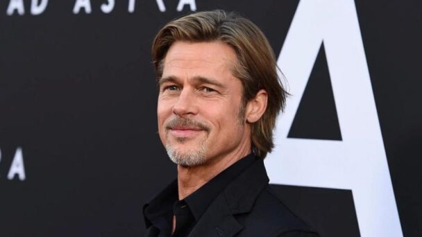 Brad Pitt, con 60 años- un físico impecable, asentado en la élite y un divorcio escabroso