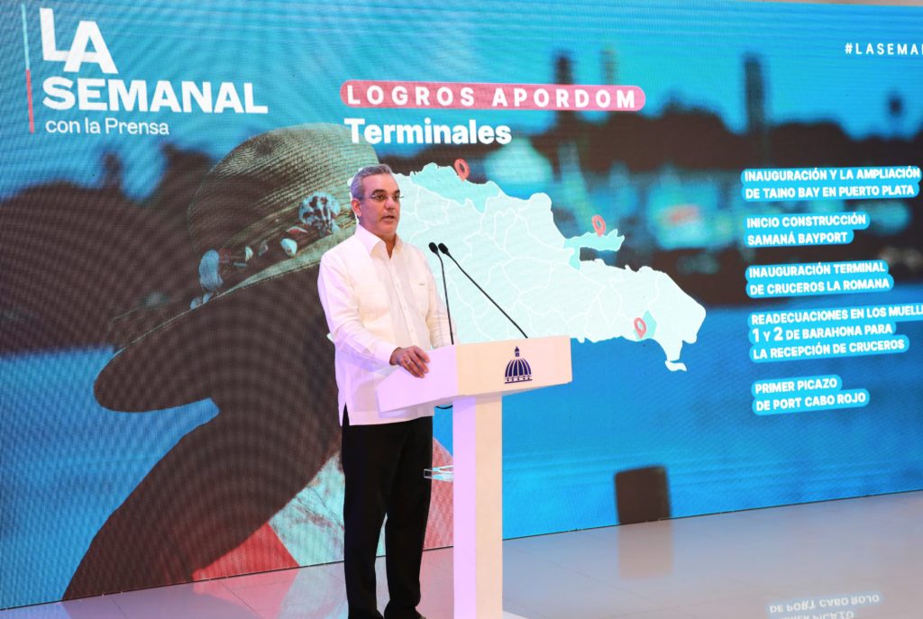 El presidente Abinader asegura que nunca antes se había iniciado un proceso de transformación y cambios tan amplios en los muelles del país, como ahora.