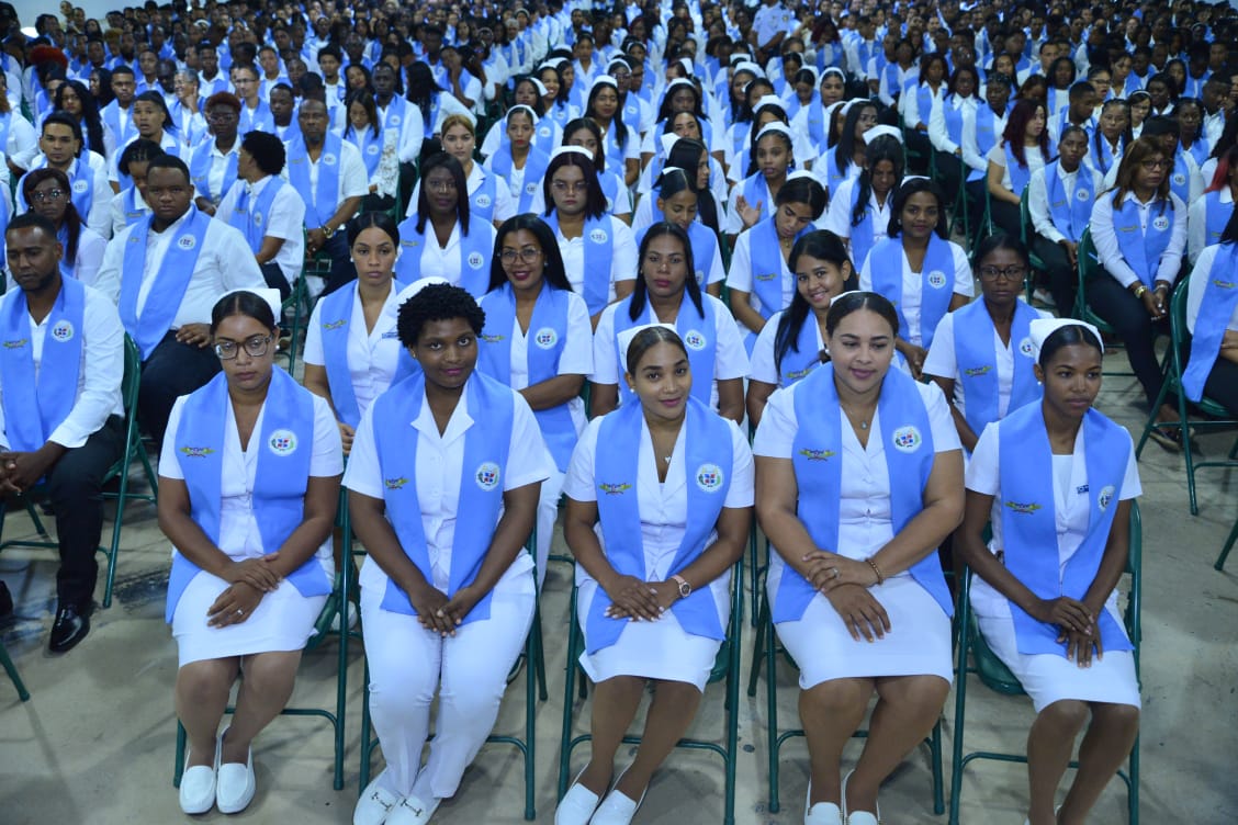 Escuelas Vocacionales gradúo miles de nuevos técnicos en cuatro municipios de la región Este