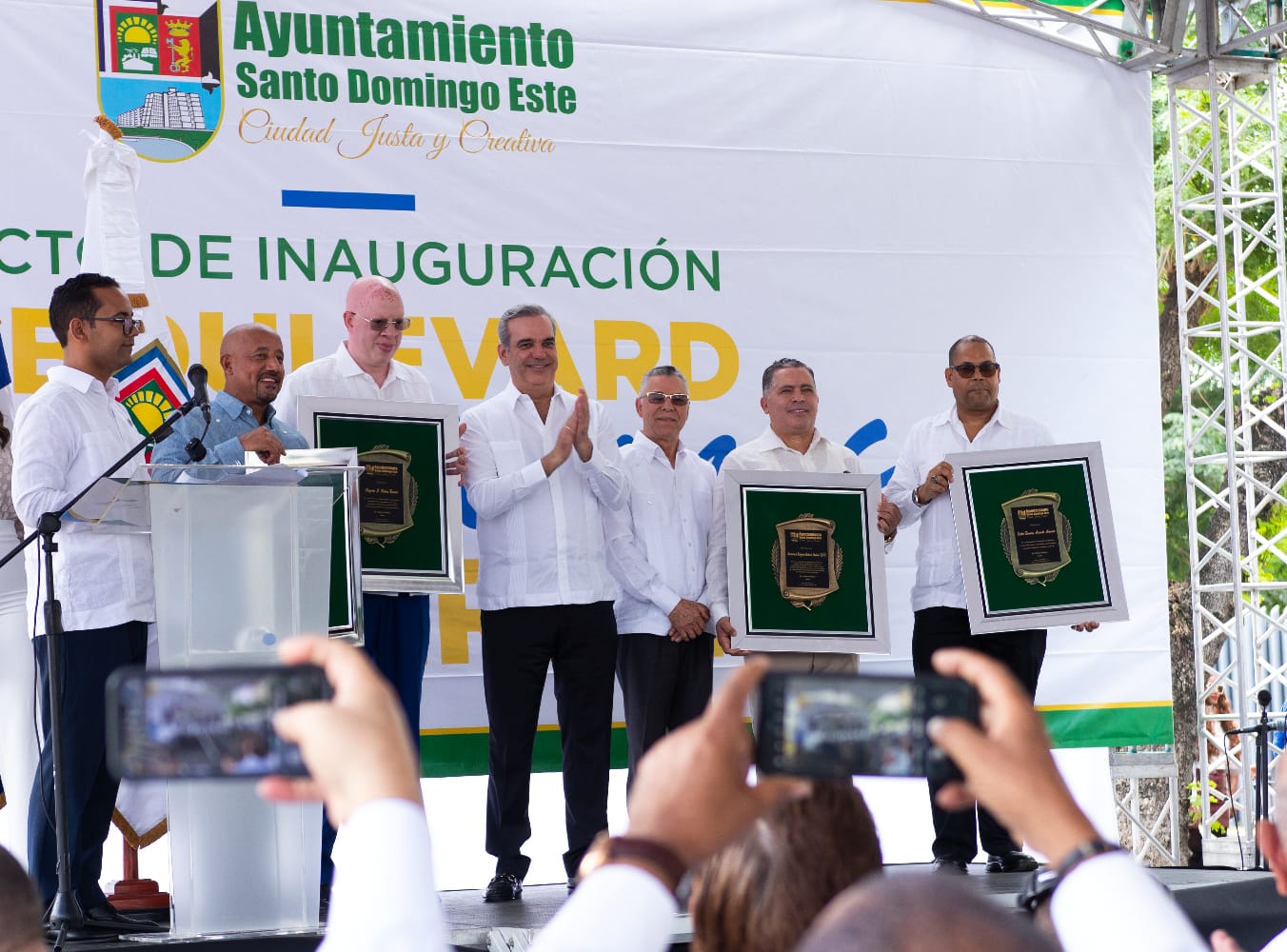Inauguran ''Boulevard del Dominicano en el Exterior'' en SDE