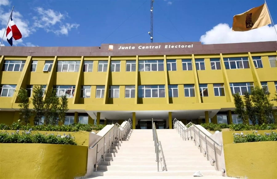 JCE informa proceso de votación en elecciones municipales de febrero