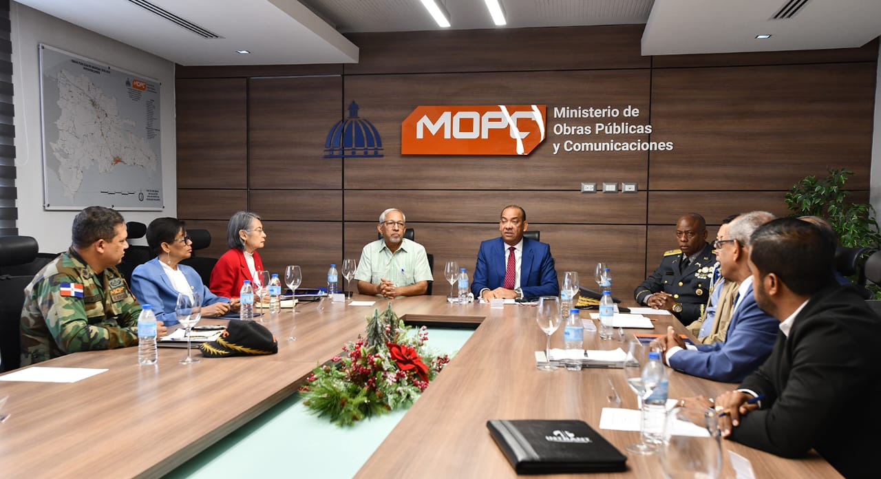 MOPC y el Minerd se reúnen para reactivar la Comisión Presidencial de Seguridad Vial
