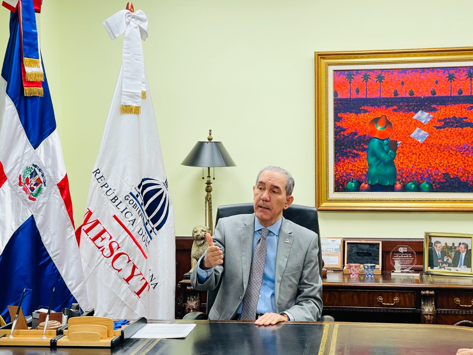 Ministro del Mescyt dice hay que evaluar con Gabinete de Educación implementar clases virtuales nocturnas