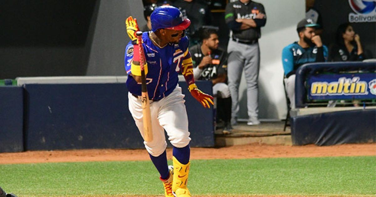 Padre de Ronald Acuña Jr. amenaza a lanzador rival en la liga venezolana