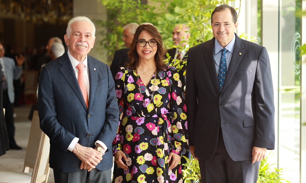 Presidente BHD dice 2023 fue “retador” para la economía RD