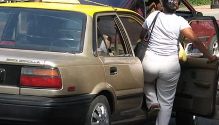 Carro-publico-