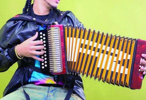 Vulgaridad en merengue típico preocupa a los santiagueros